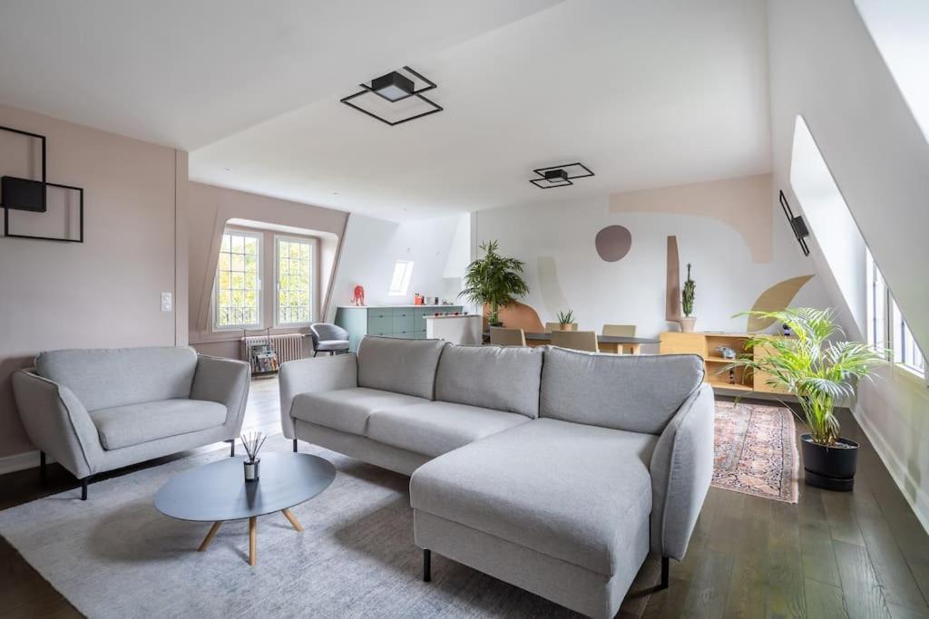 Appartement De 100M2 Dans Un Parc A 20 Mn Du Centre De Paris Garches 외부 사진