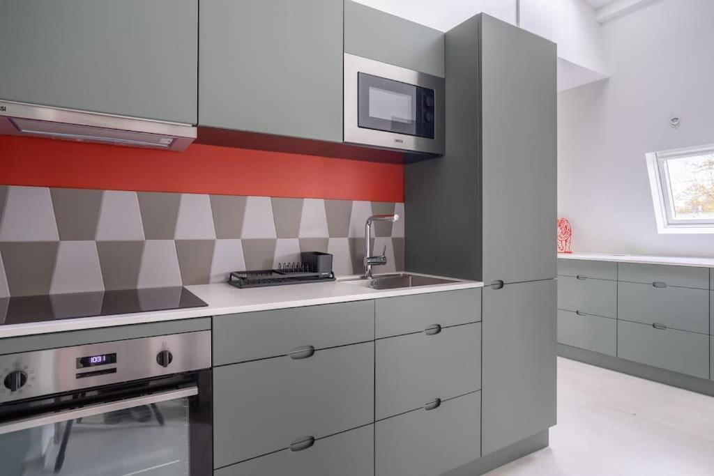 Appartement De 100M2 Dans Un Parc A 20 Mn Du Centre De Paris Garches 외부 사진