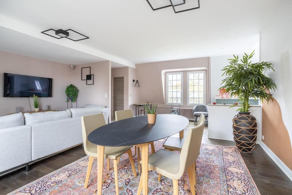 Appartement De 100M2 Dans Un Parc A 20 Mn Du Centre De Paris Garches 외부 사진
