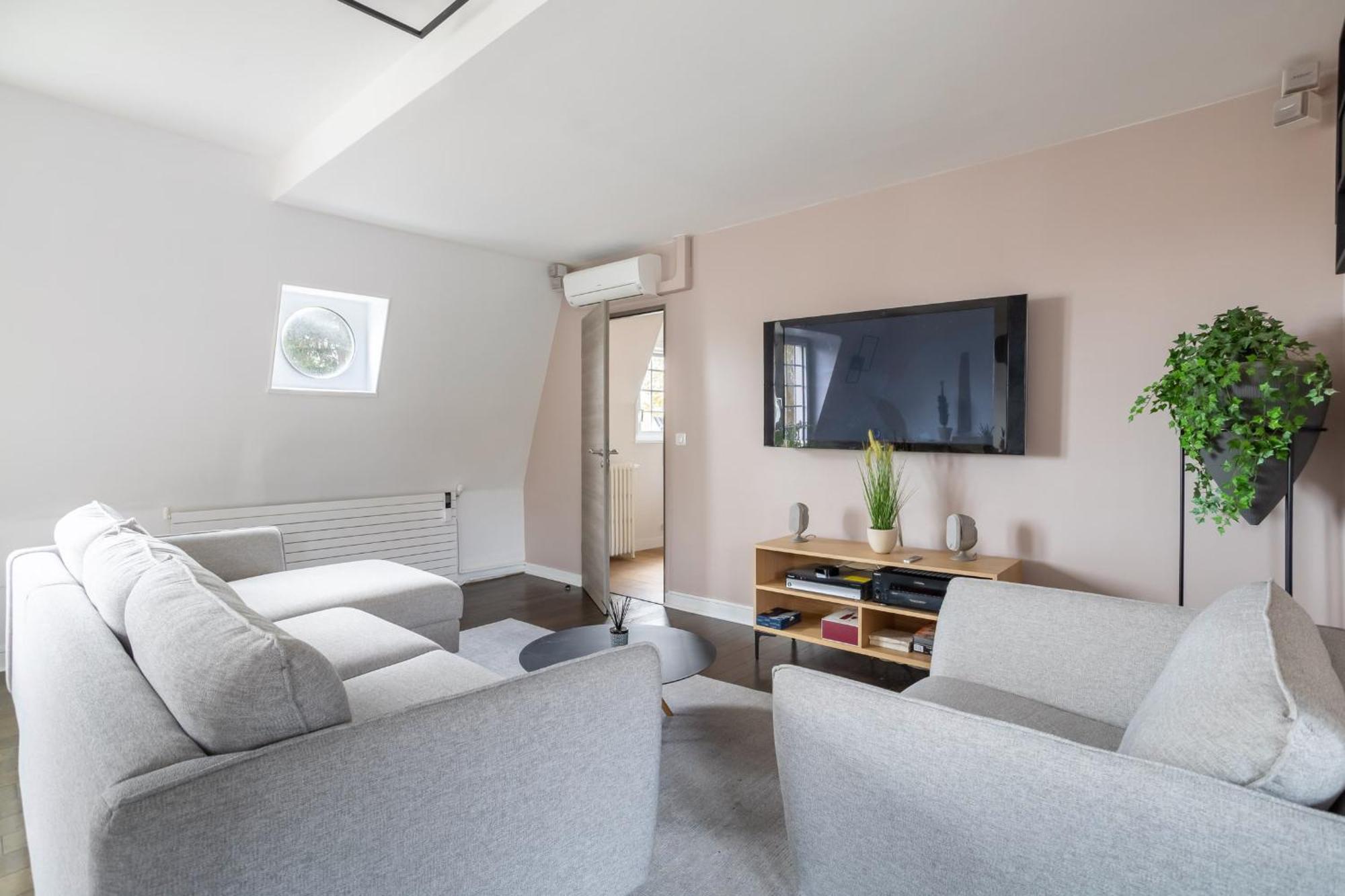 Appartement De 100M2 Dans Un Parc A 20 Mn Du Centre De Paris Garches 외부 사진